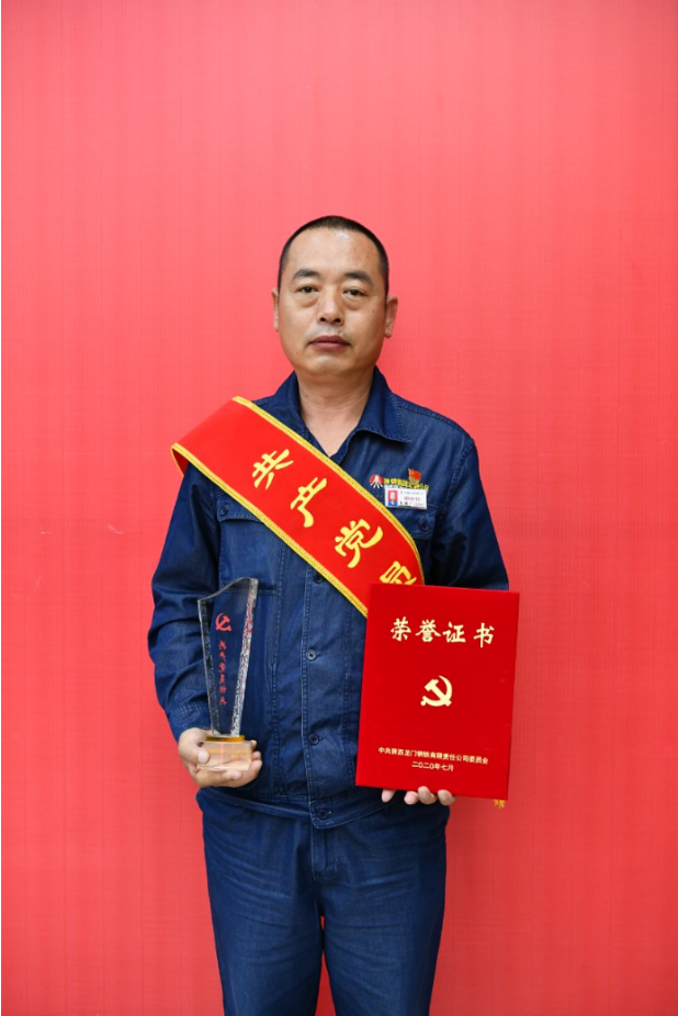 一身擔當書風采  勇立潮頭的時代闖將——鄧云停